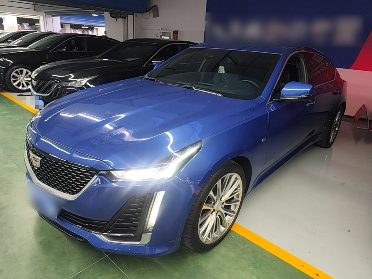CT5 2022 28T Premium