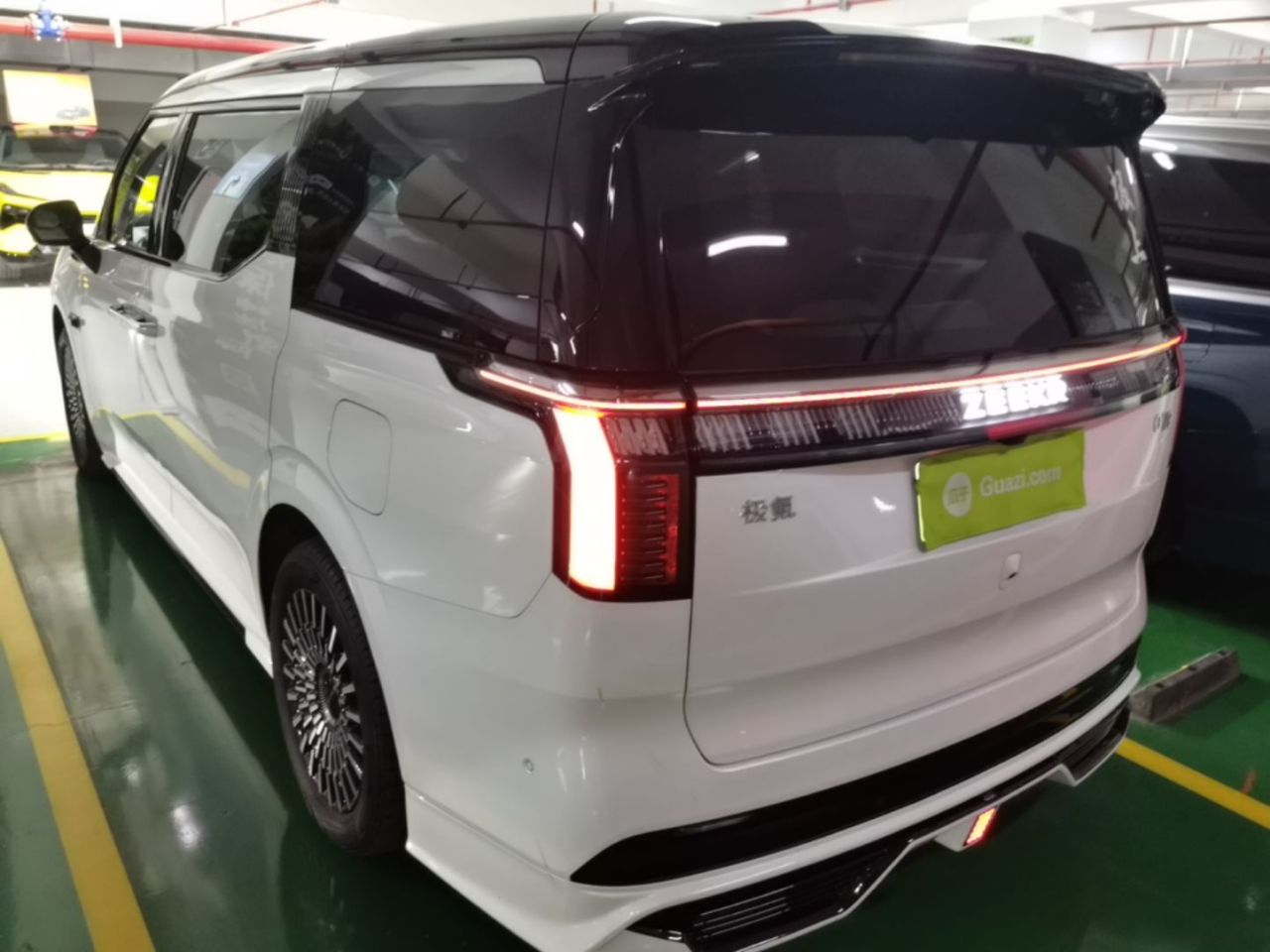 009 2024 7-Seater 108kWh photo 4