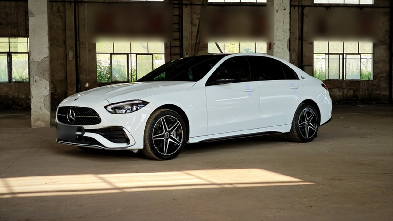 C-Class 2025 C 260 L Sport