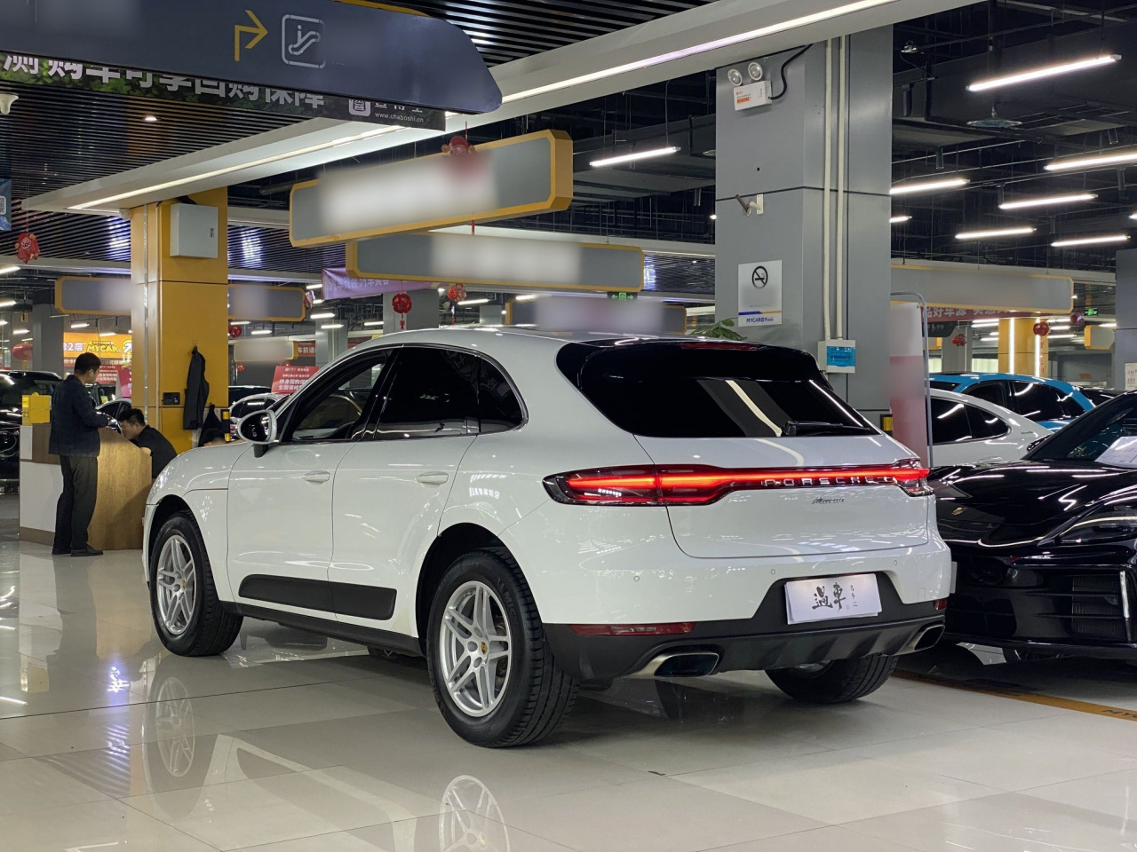 2018 Macan 2.0T photo 3