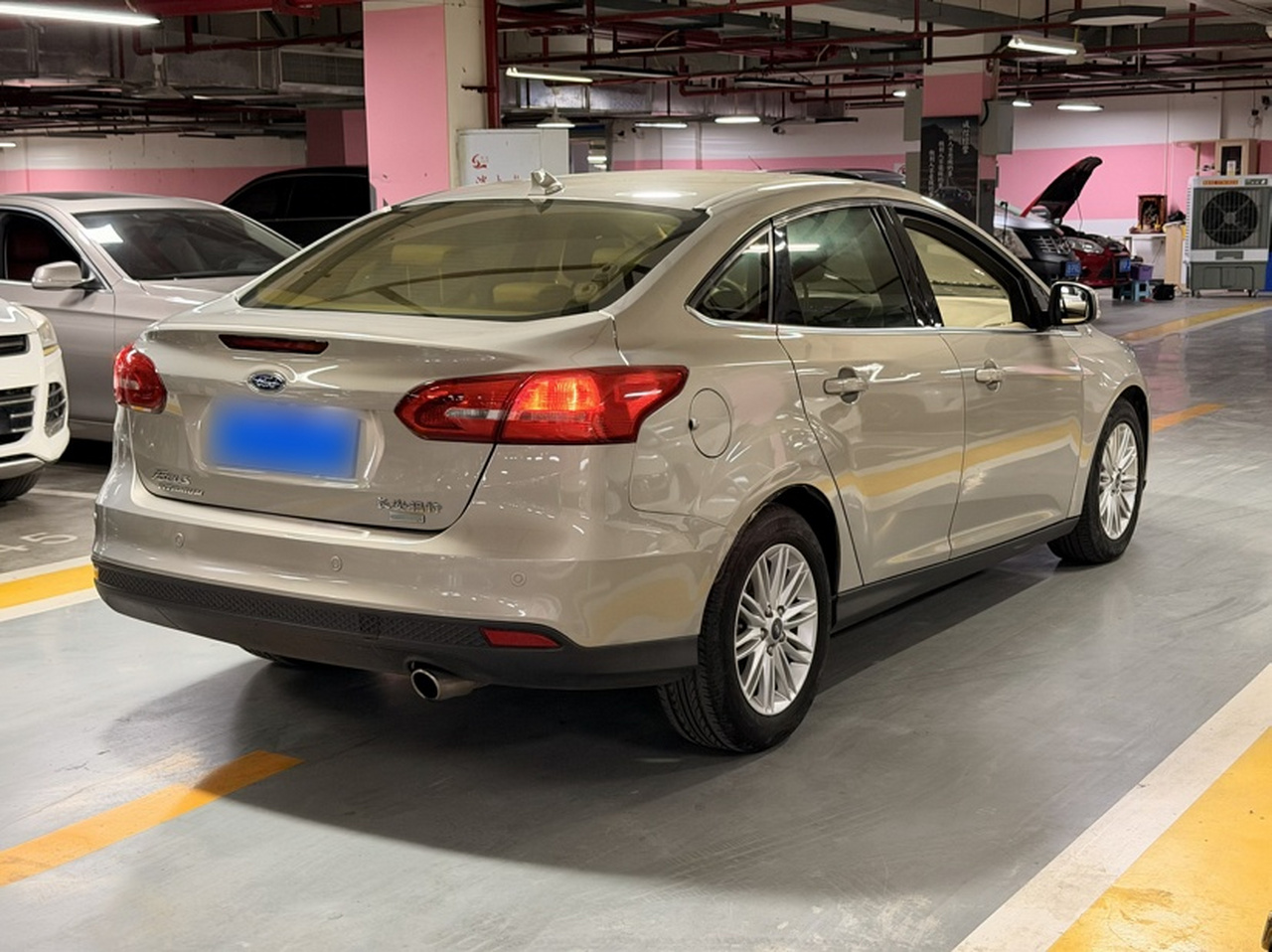 Focus 2018 Sedan Classic EcoBoost 180 AT Flagship photo 4