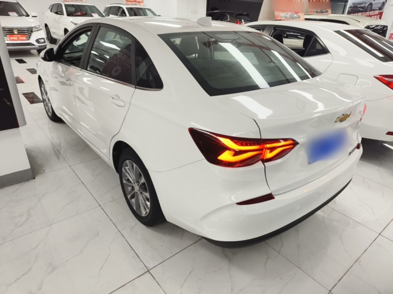 Cruze 2020 320 AT photo 4