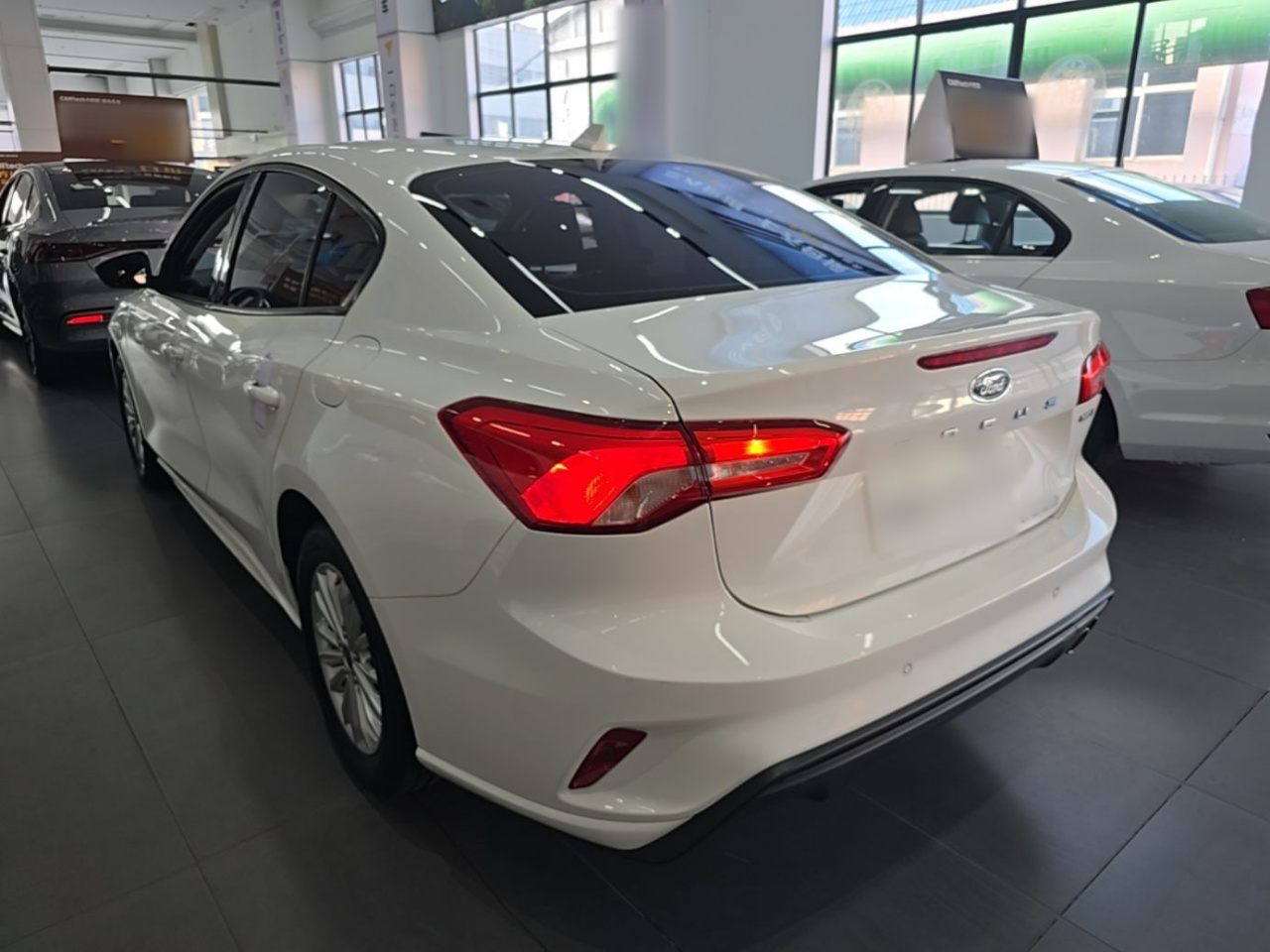 Focus 2020 Sedan EcoBoost 180 AT photo 4