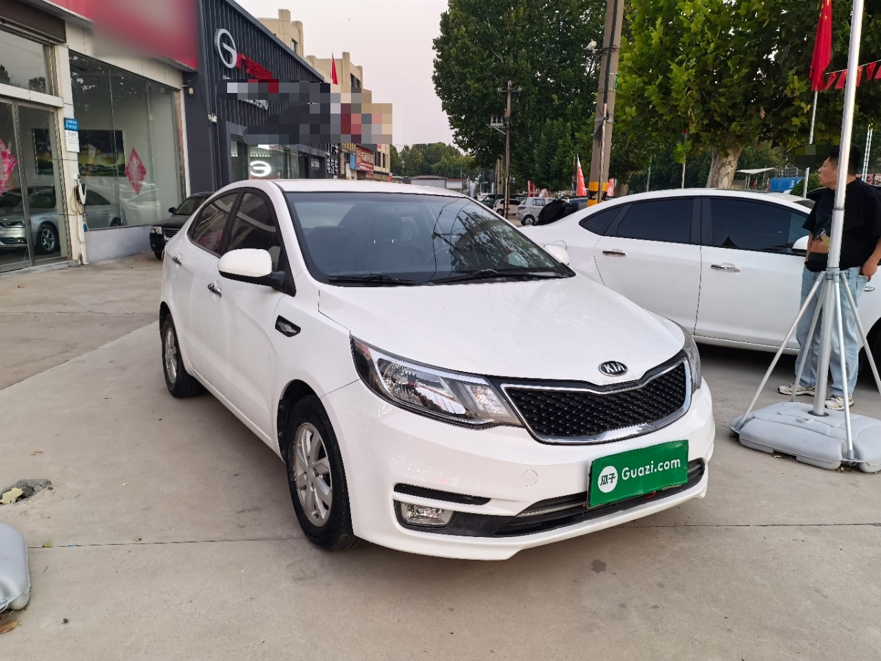 K2 2015 Sedan 1.4L MT GLS photo 3