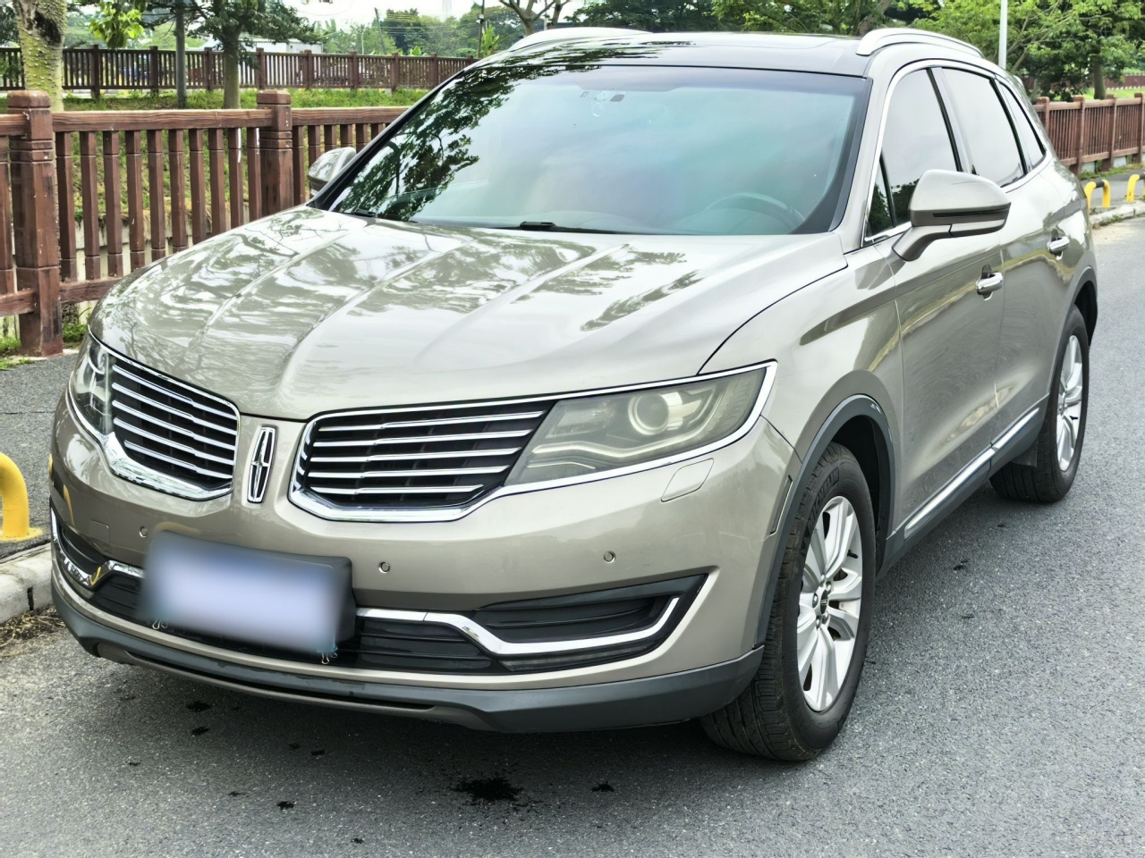 MKX 2017 2.0T RWD Exclusive photo 5