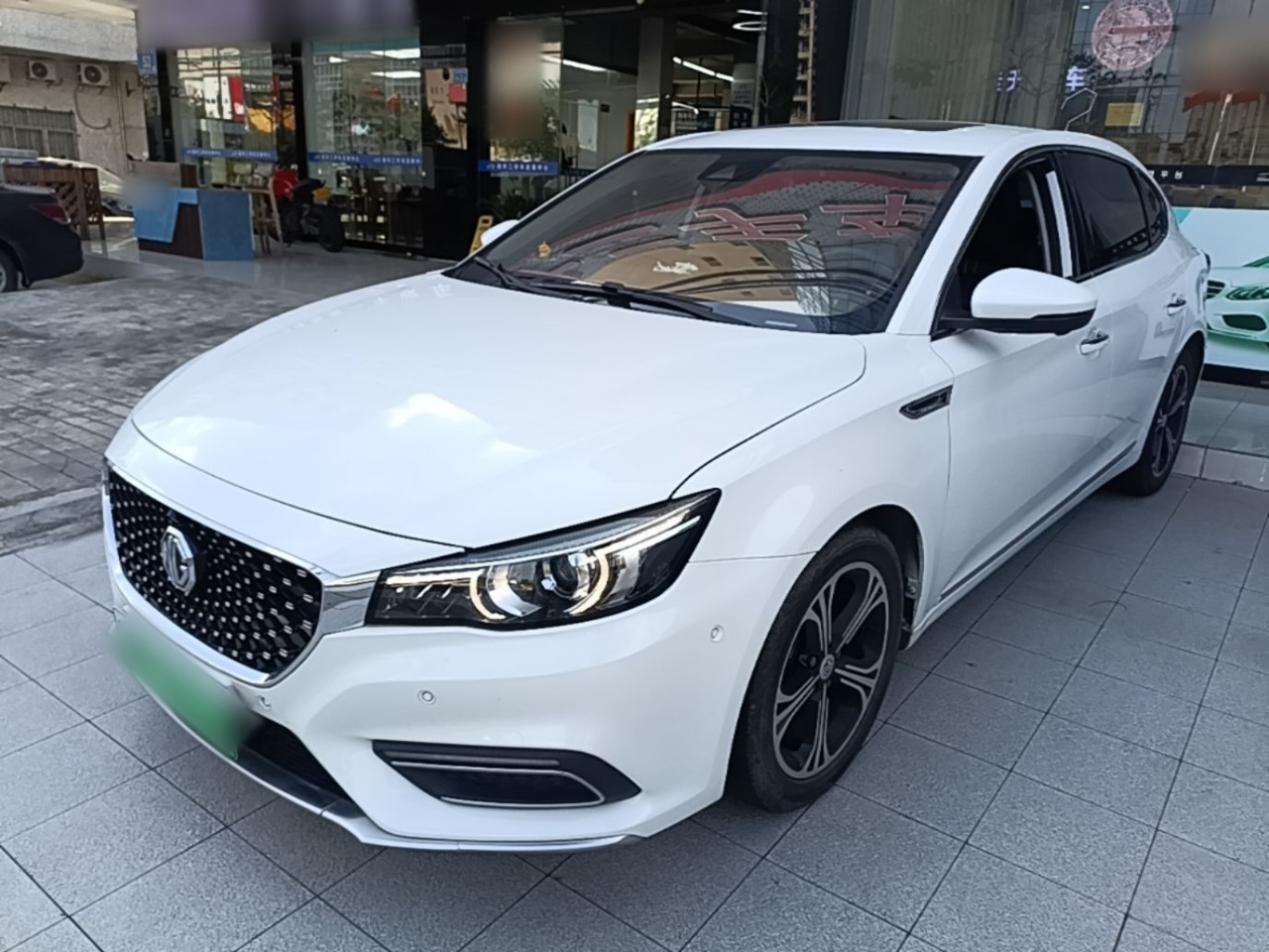 6 EV 2018 45T E-DRIVE Hybrid PILOT-Class