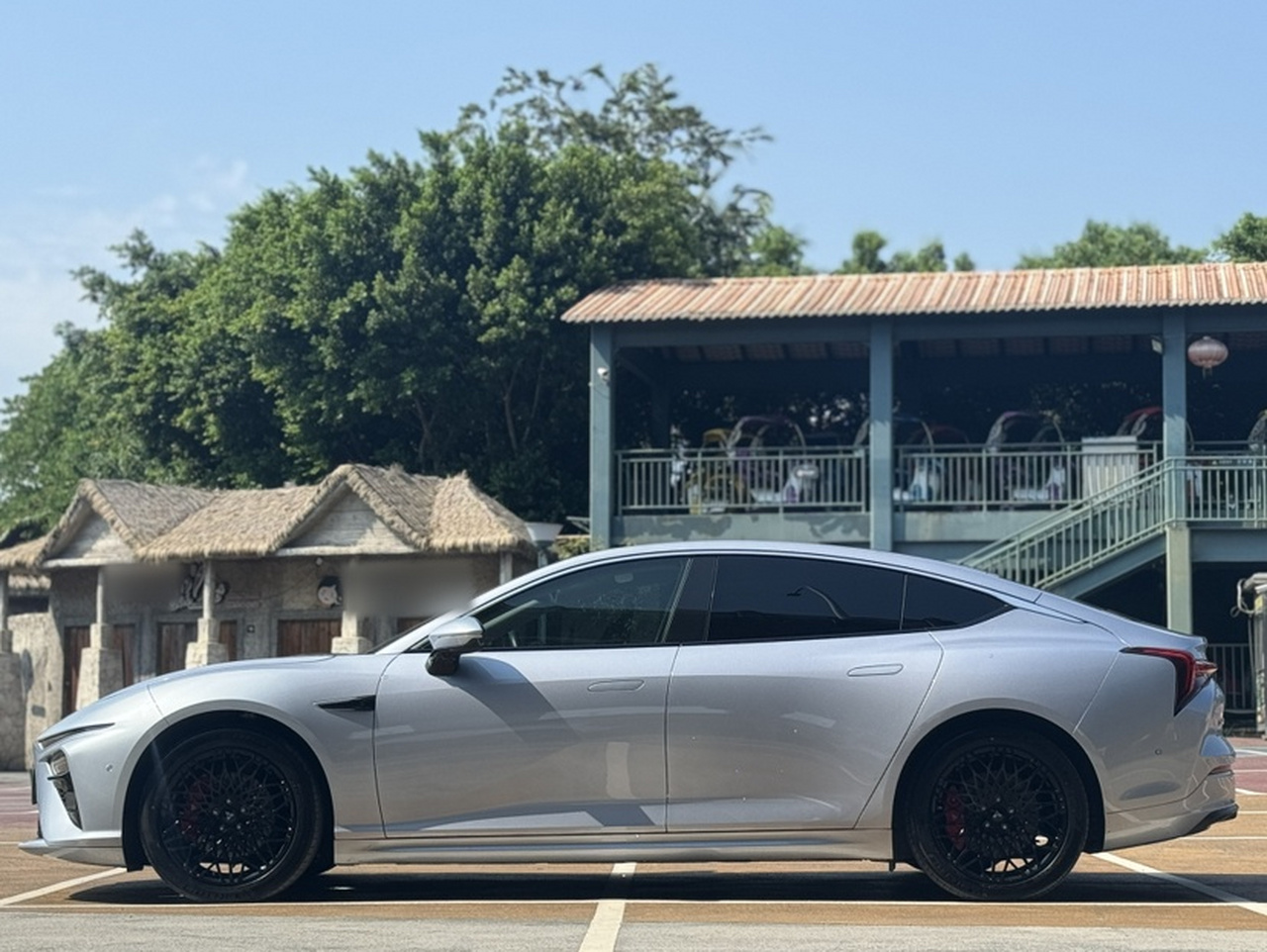 Neta S 2022 EV 715km RWD photo 4