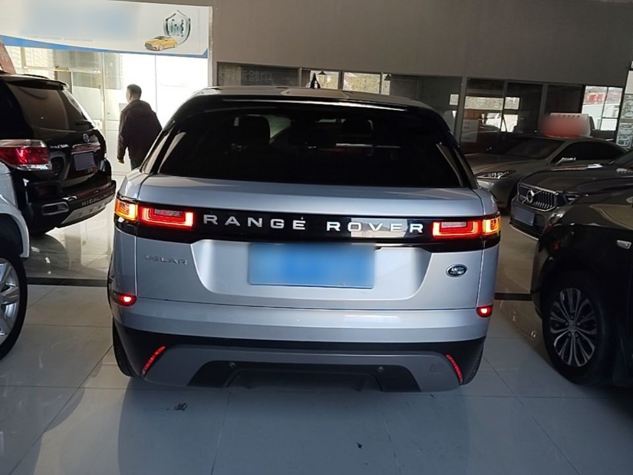Range Rover Velar 2021 P250 photo 5
