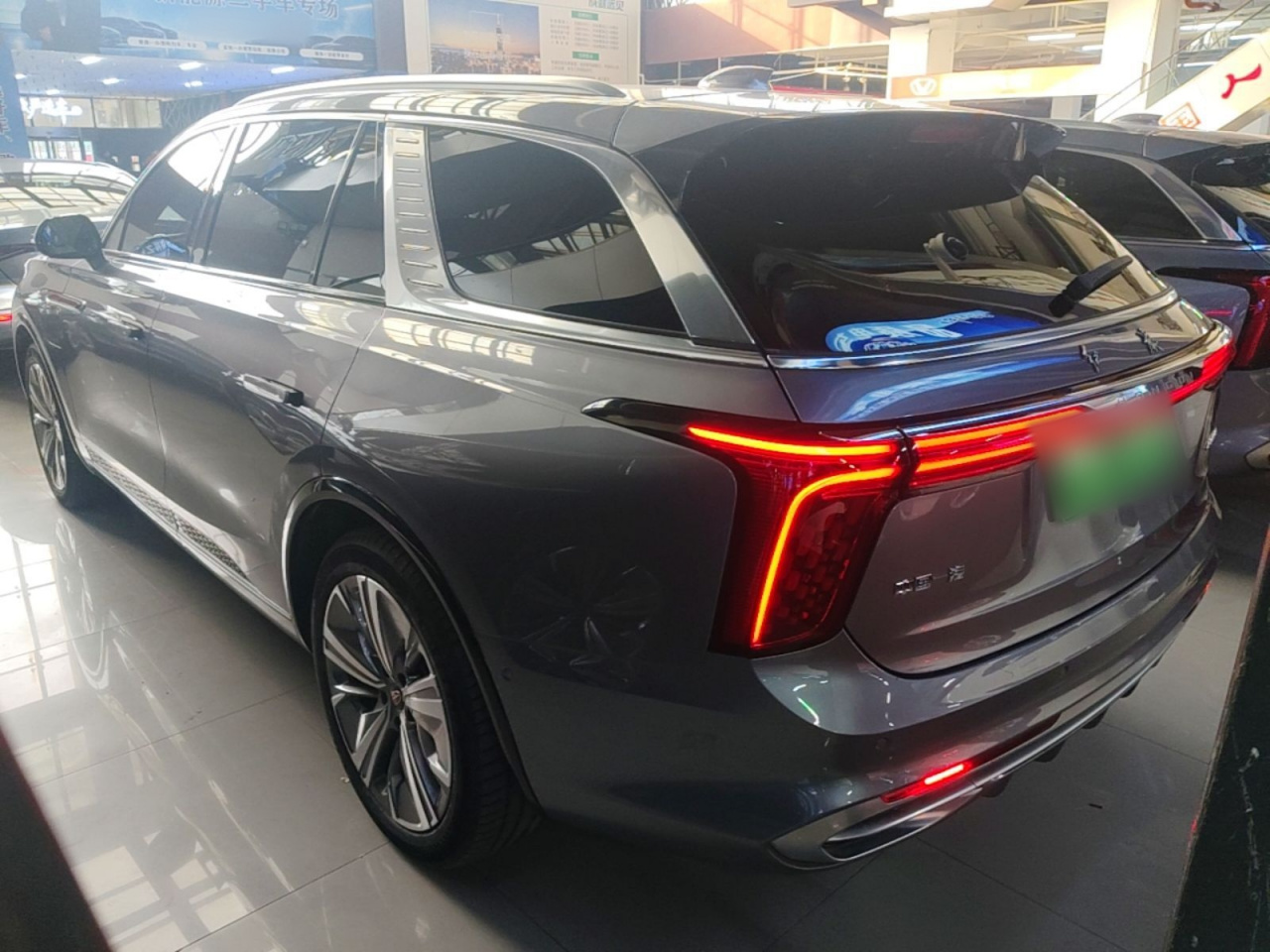 E-HS9 2022 690km 6-Seater photo 4