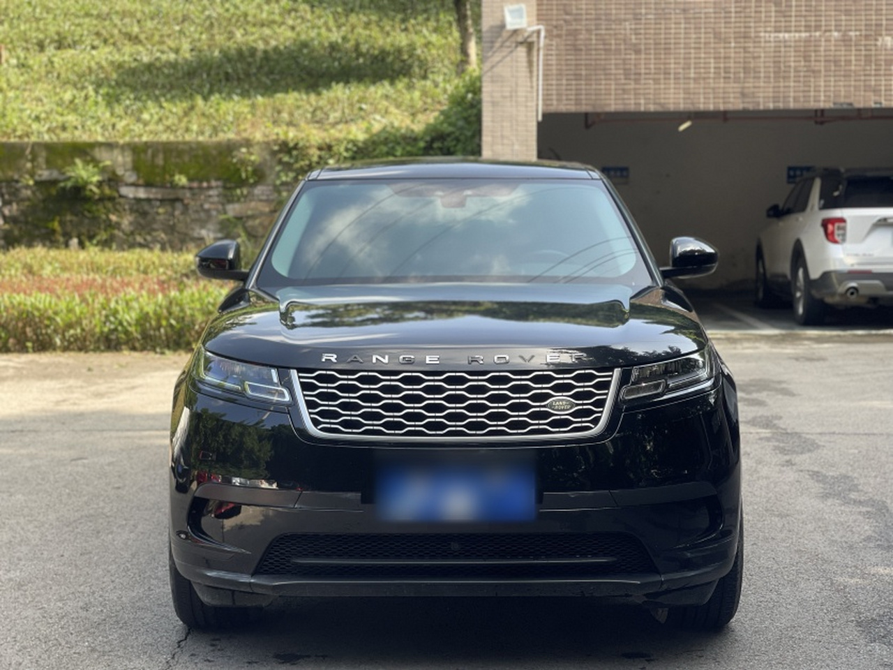 Range Rover Velar 2019 250PS photo 4