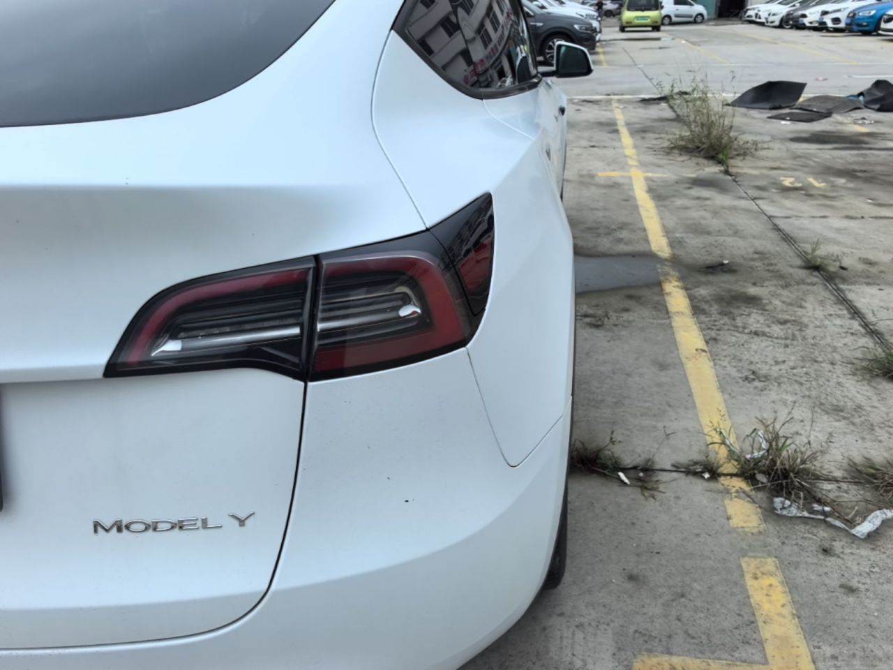 Model Y 2022 Facelift RWD photo 2