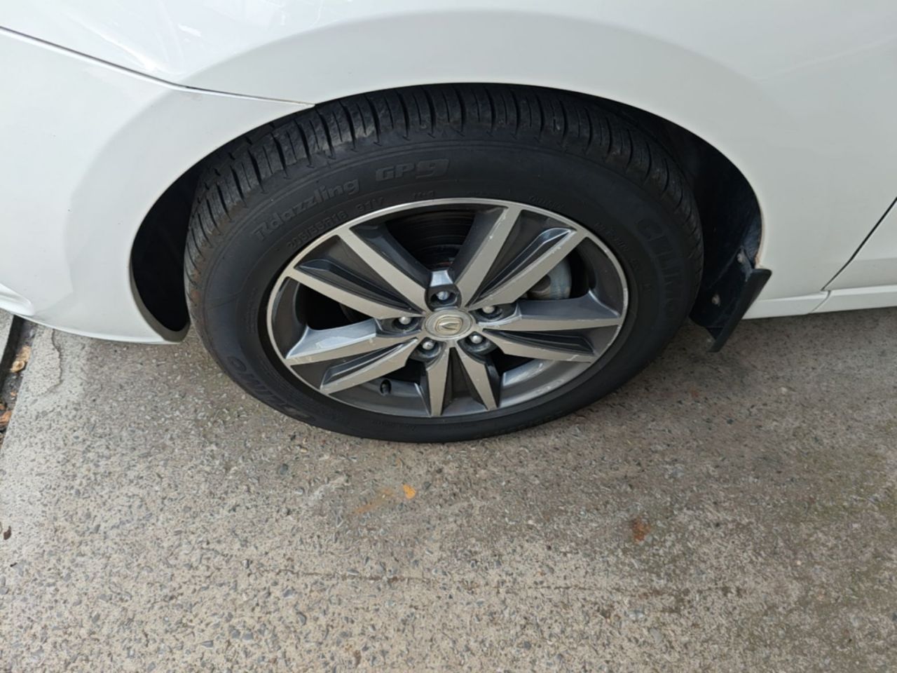 Eado 2016 1.6L MT photo 2