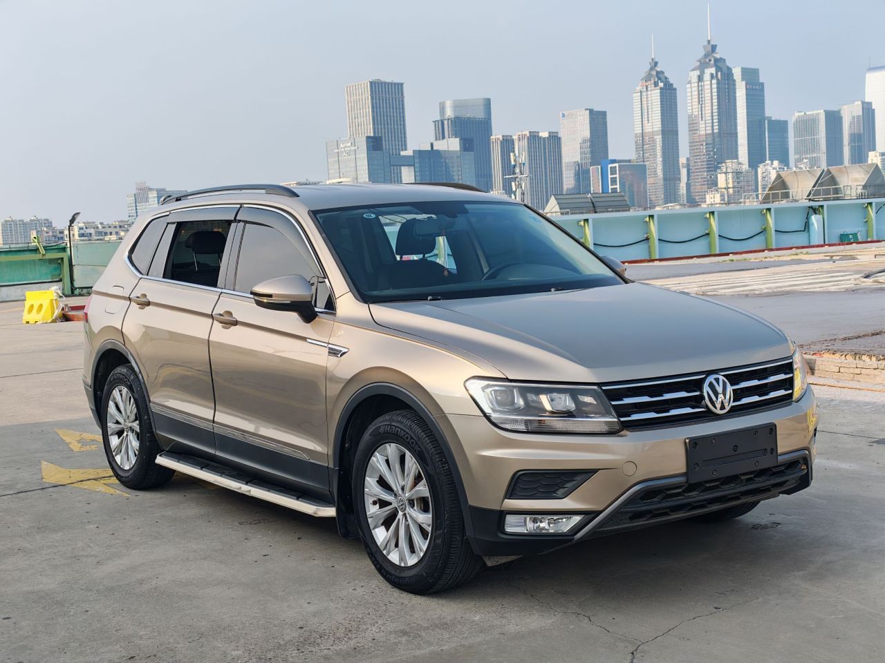 Tiguan L 2017 330TSI AT RWD photo 3