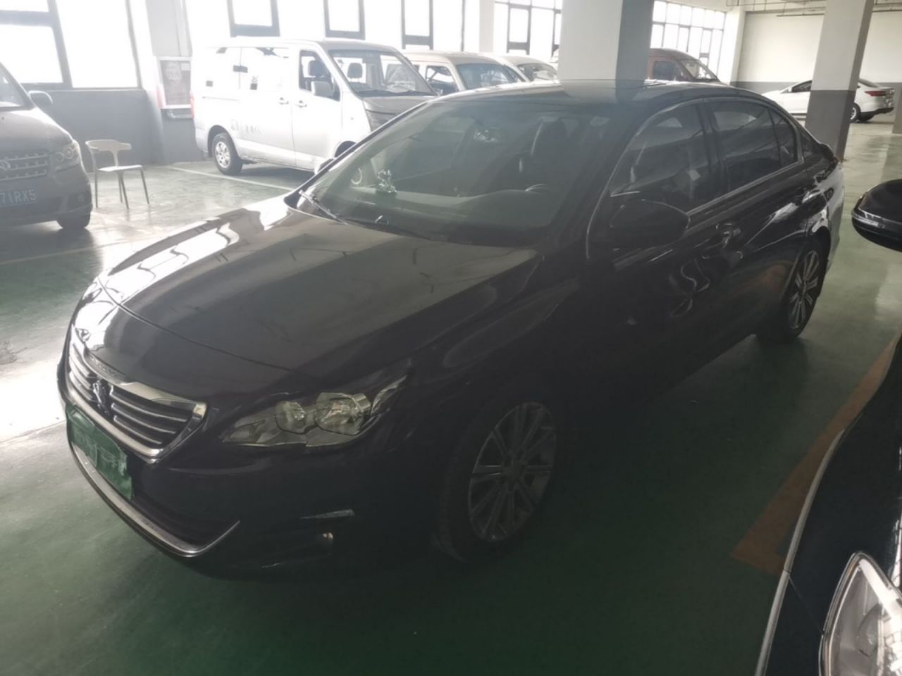 408 2014 1.8L AT Luxury