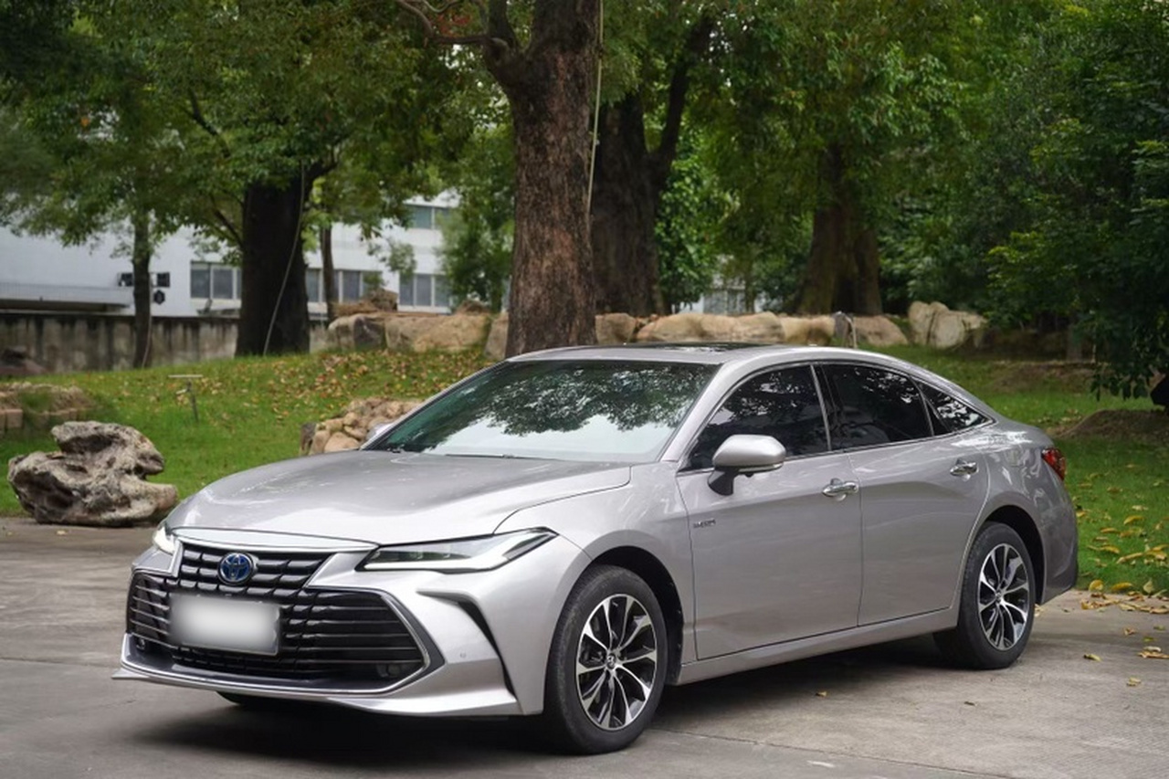 Avalon 2023 Hybrid 2.5L Luxury