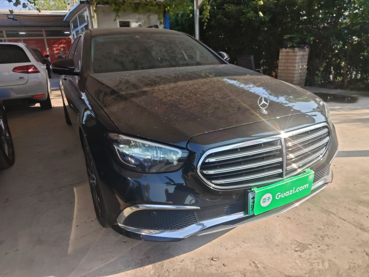 E-Class EV 2022 E 350 e L PHEV photo 3