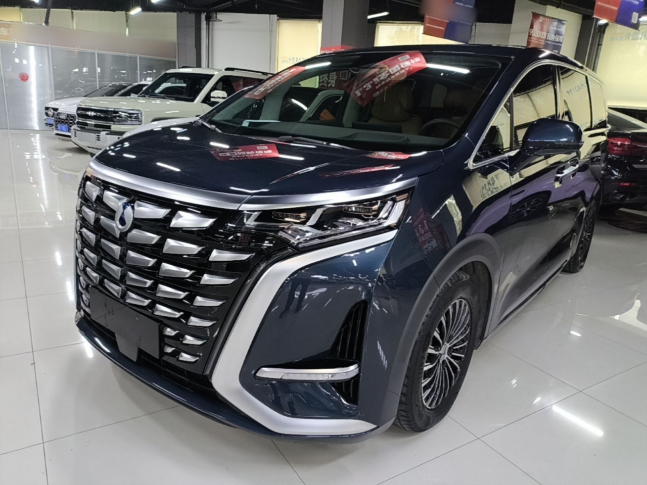 D9 2022 DM-i 970 AWD Flagship