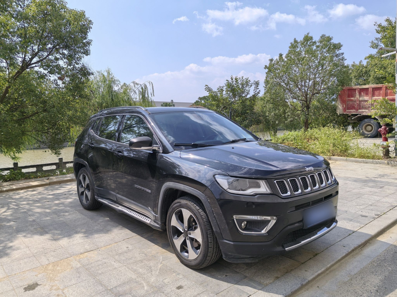 Compass 2017 200T AT Exclusive photo 3