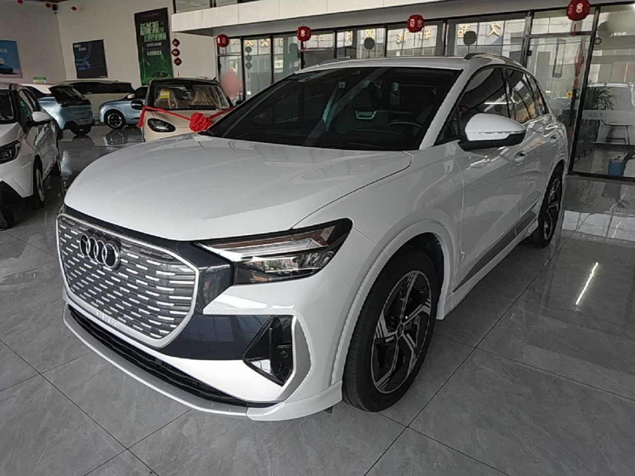 Q4 e-tron 2023 40 e-tron