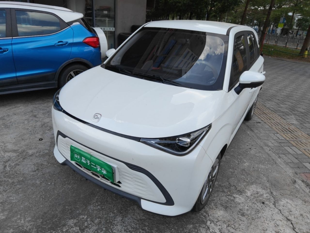 QQ 2025 305km