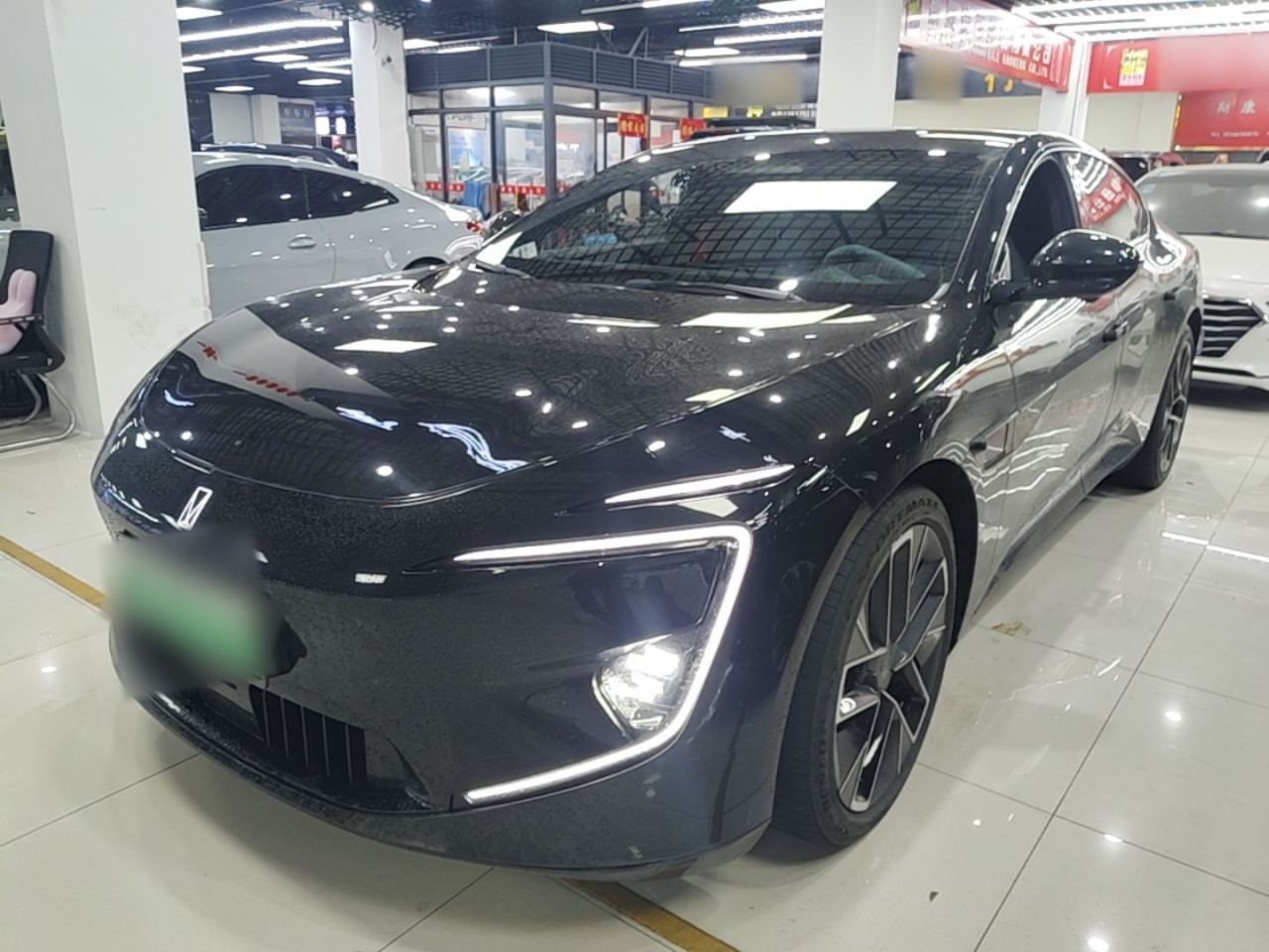 12 2024 650 AWD Performance