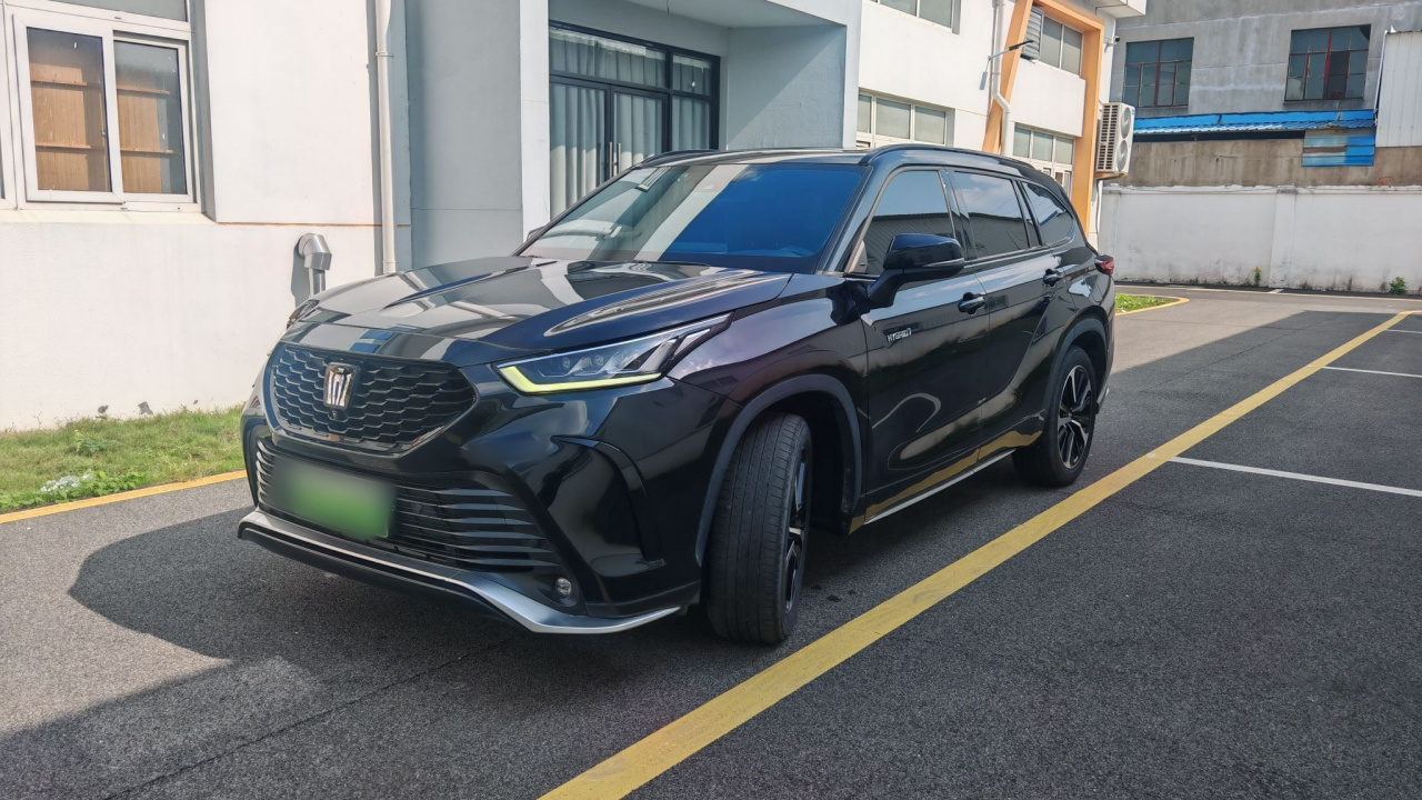 Crown 2023 2.5L HEV AWD Flagship photo 4