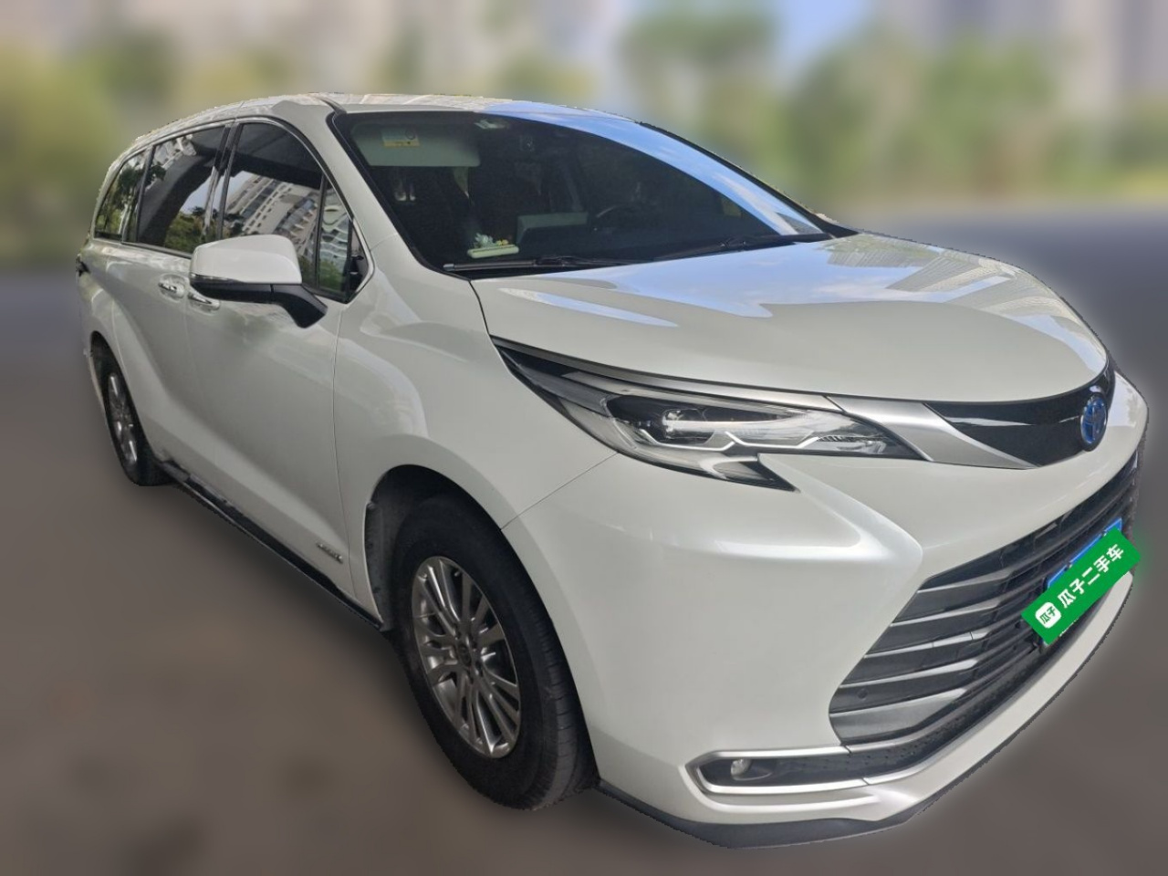 Sienna 2021 2.5L Hybrid Luxury photo 3