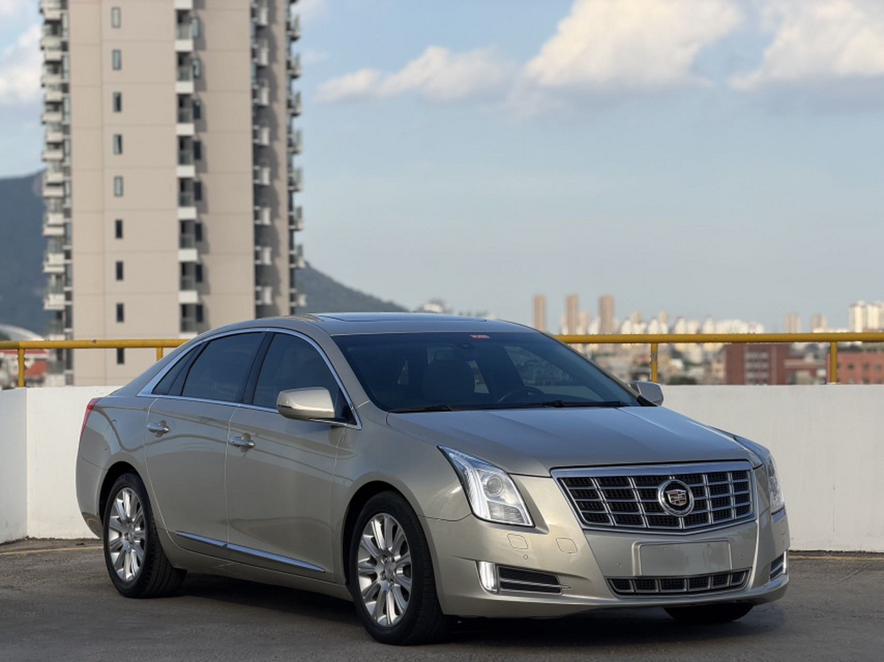 XTS 2014 28T Elite photo 3