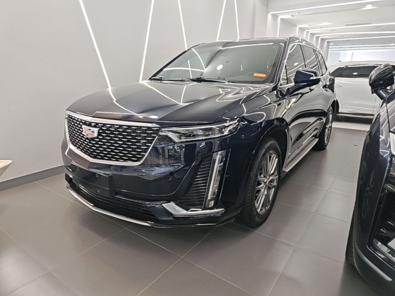 XT6 2022 2.0T 7-Seater RWD Luxury