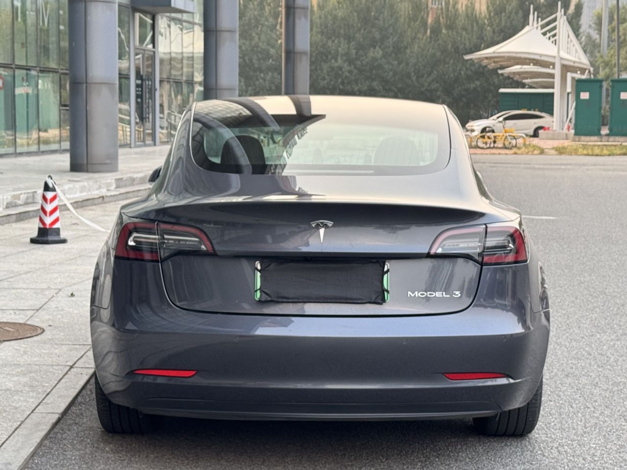 Model 3 2020 Standard Range RWD Upgraded photo 3