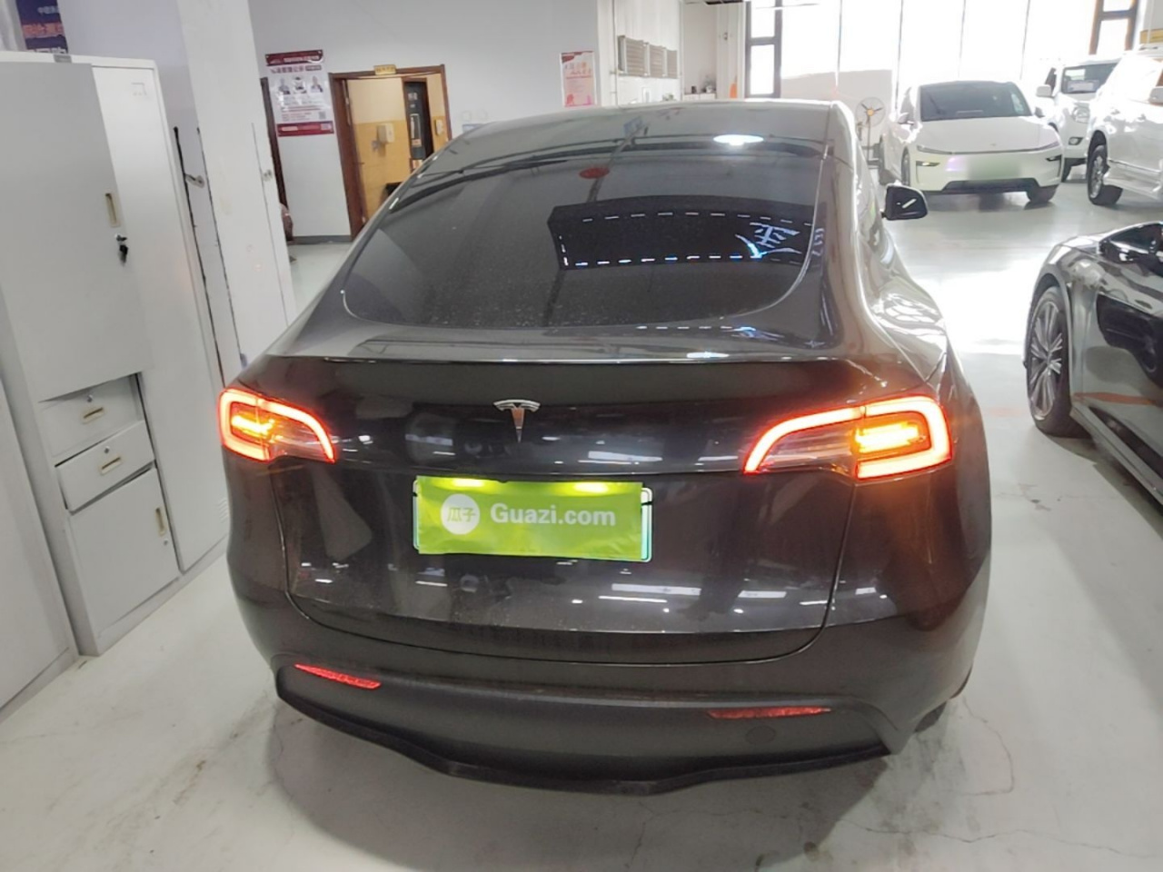 Model Y 2022 RWD photo 5
