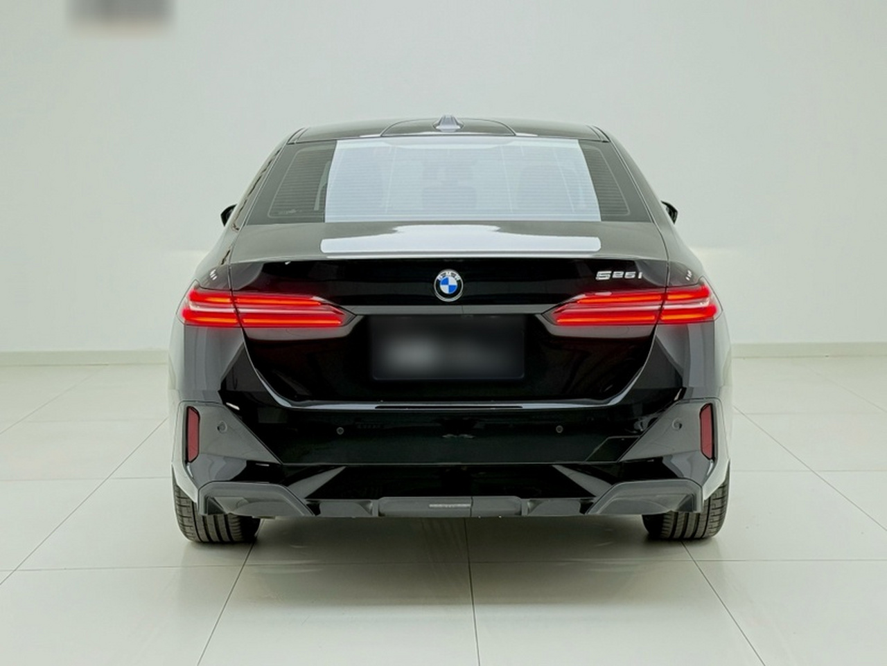 5 Series Imported 2024 525i M Sport Package photo 5