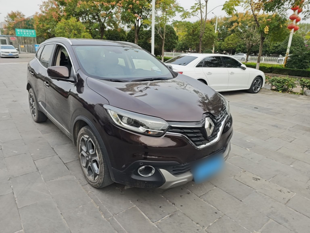 2017 2.0L RWD Luxury photo 3
