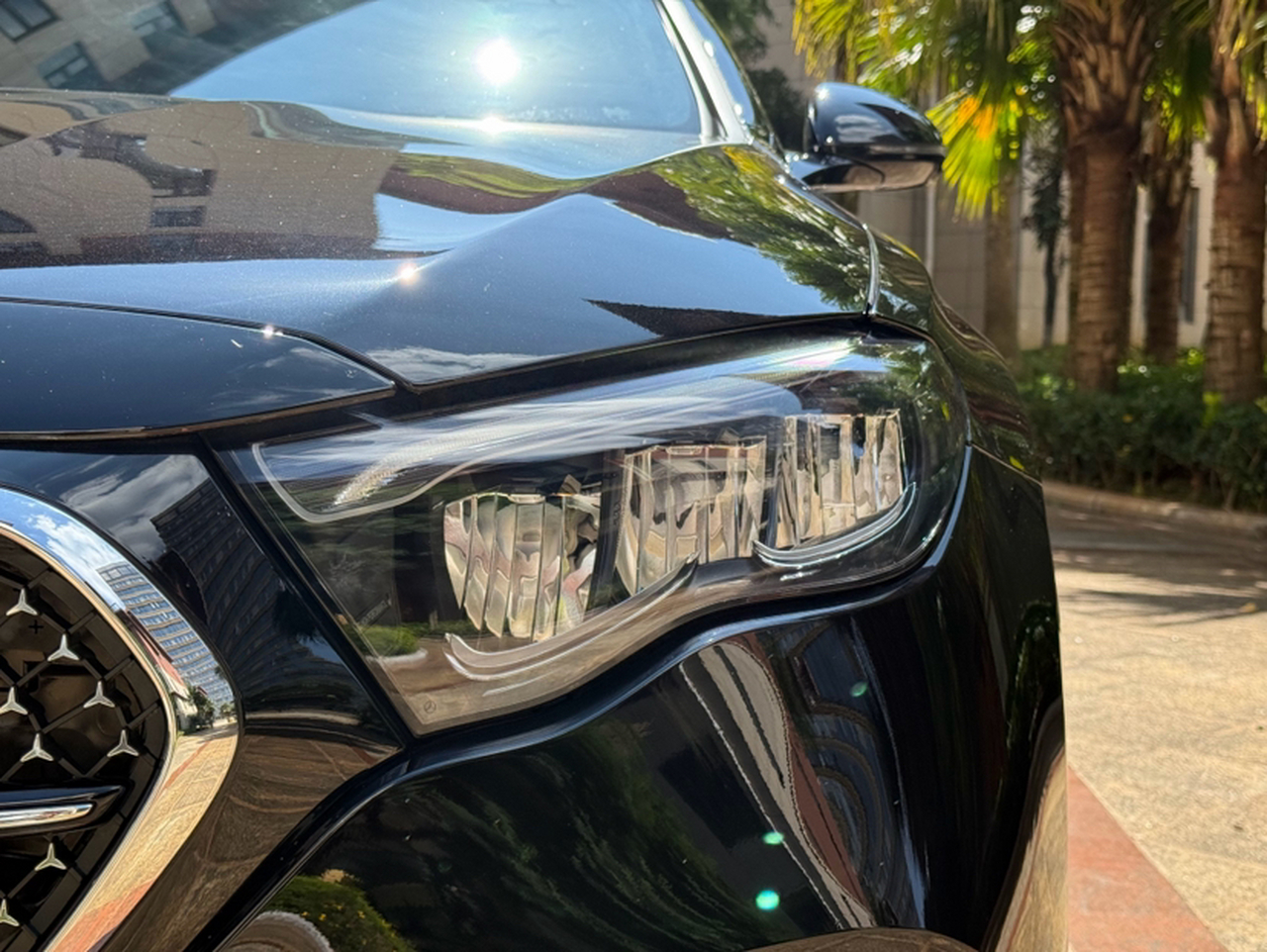 E-Class EV 2024 E 350 e L PHEV Sport photo 3
