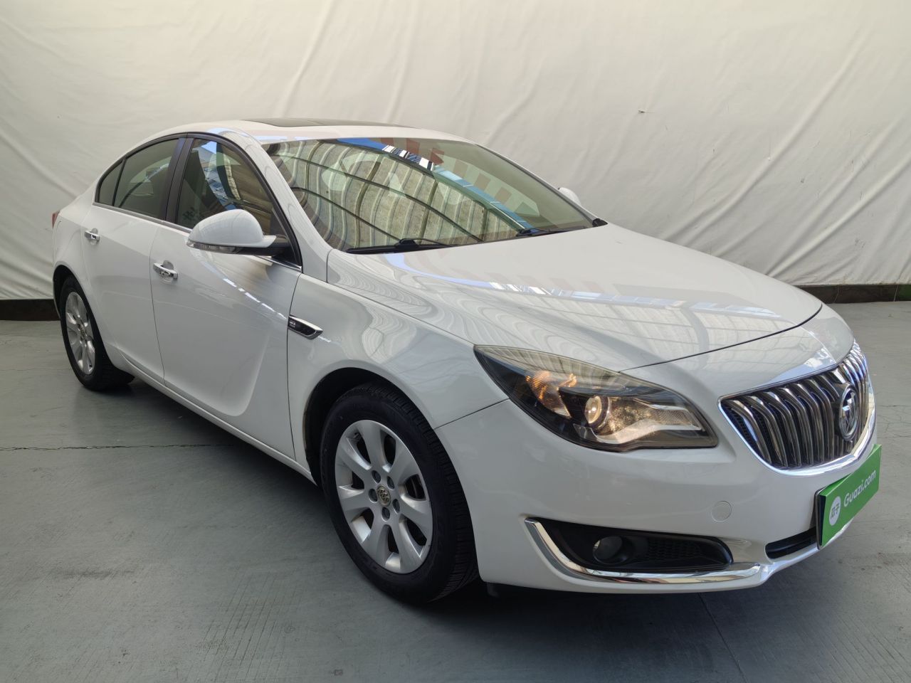 Regal 2015 1.6T Elite Tech photo 2
