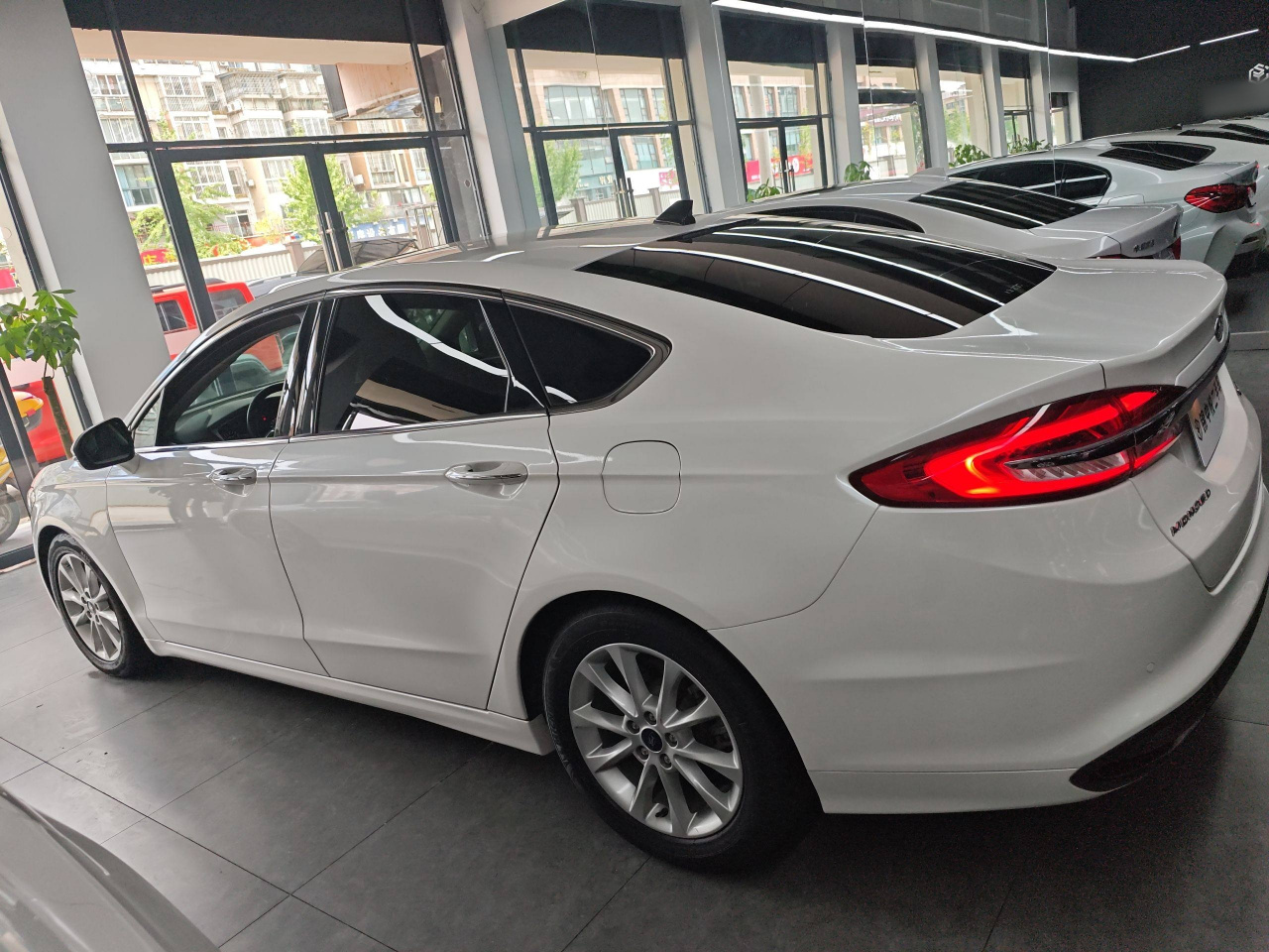 Mondeo 2017 Facelift EcoBoost 180 Fashion photo 4