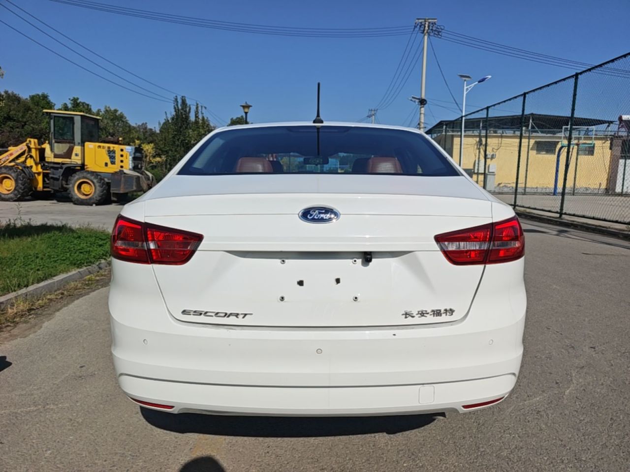 Escort 2017 Facelift 1.5L AT Comfort photo 5