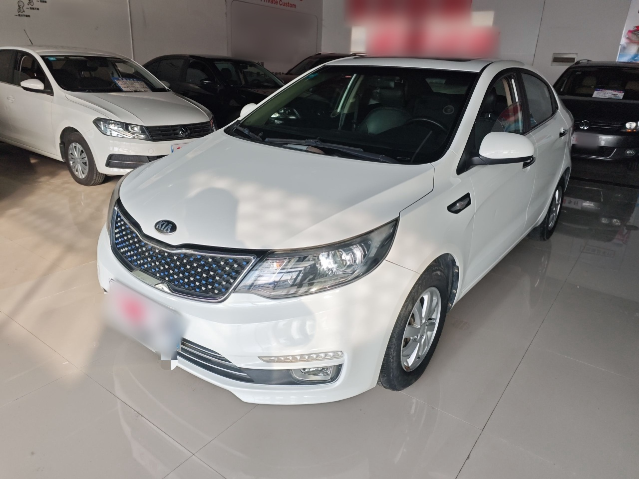 K2 2015 Sedan 1.4L AT GLS