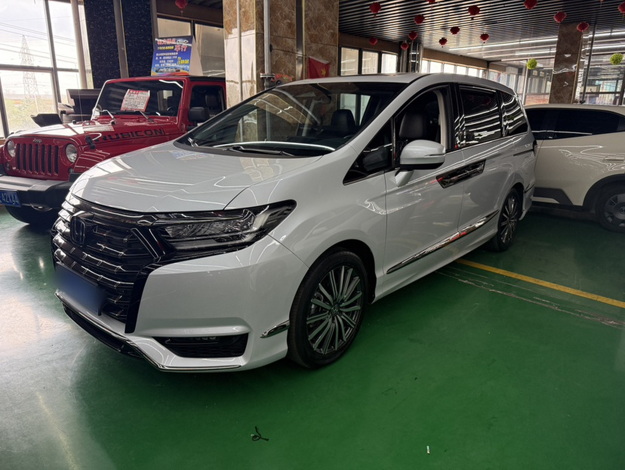 Elysion 2024 2.0L e:HEV Luxury