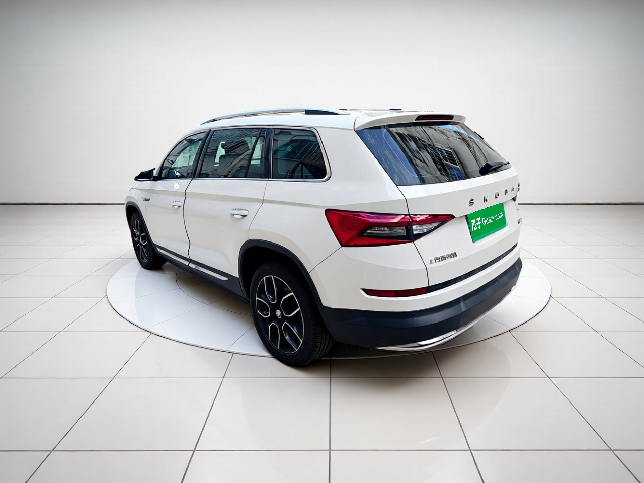 Kodiaq 2019 Facelift TSI330 7-Seater RWD Luxury Preferred China VI photo 4
