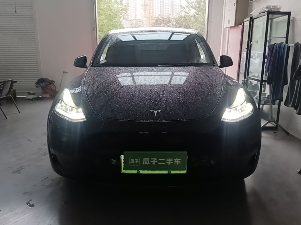 Model Y 2021 Standard Range RWD photo 2