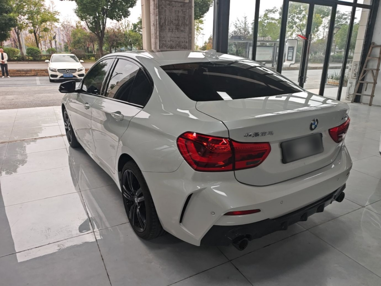 1 Series 2022 125i M Sport photo 4