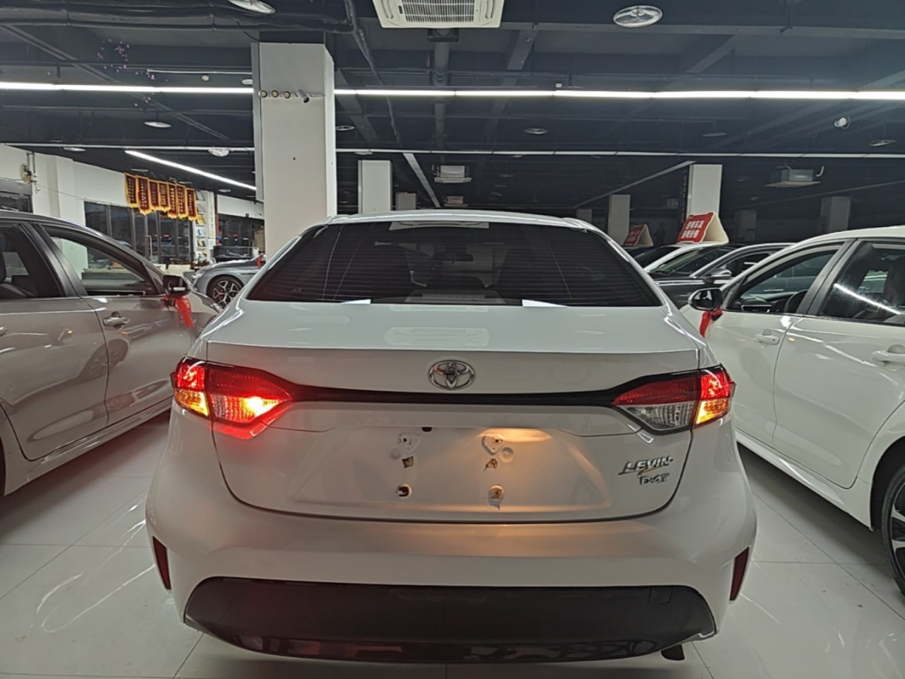 Levin 2023 185T CVT Luxury photo 5