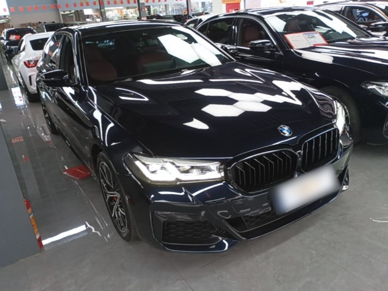 5 Series 2023 530Li Exclusive M Sport Package photo 3
