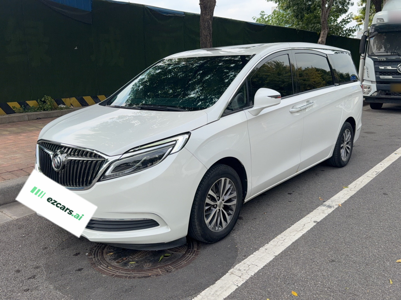 GL8 2017 ES 28T Luxury China V