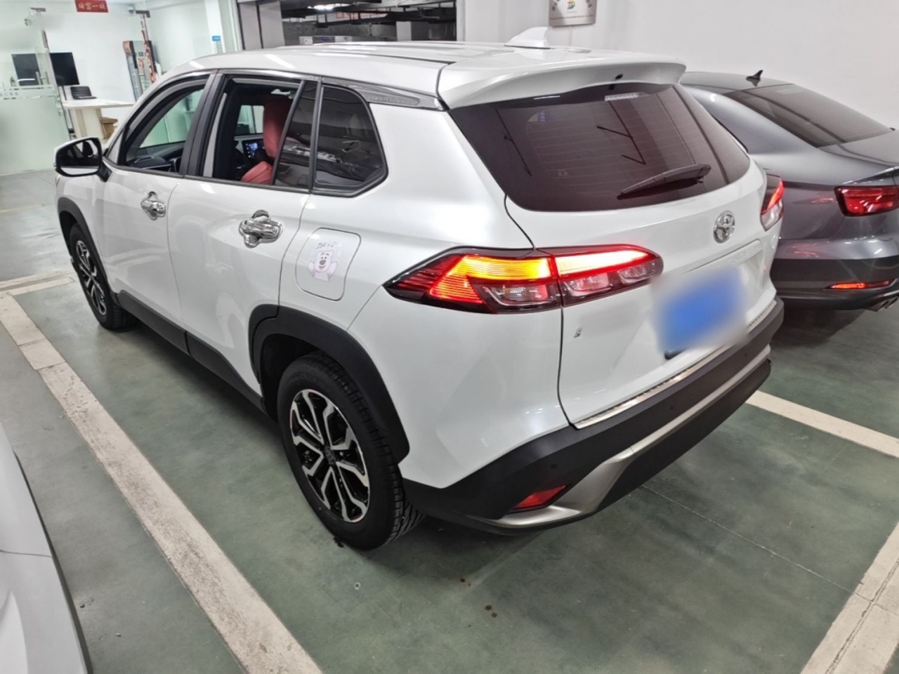 Frontlander 2023 2.0L CVT Luxury photo 4