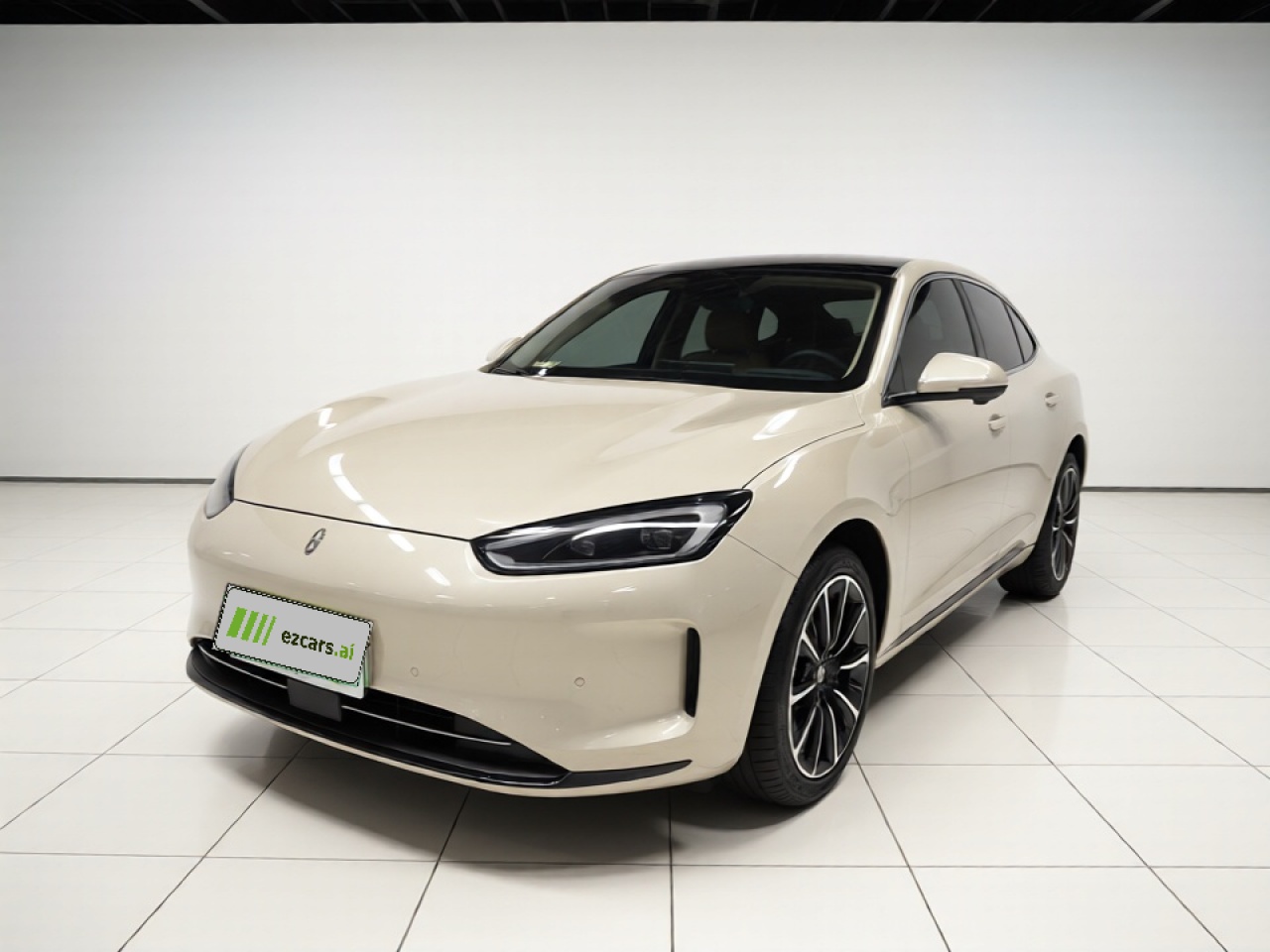 HIMA AITO M5 2022 EV AWD Performance