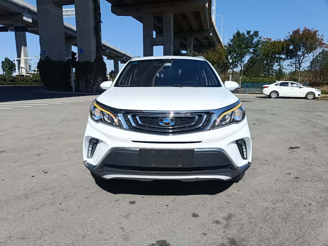 Vision X3 2017 1.5L AT Elite photo 2