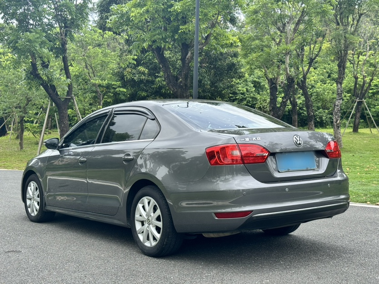 Sagitar 2012 1.6L AT Comfort photo 3