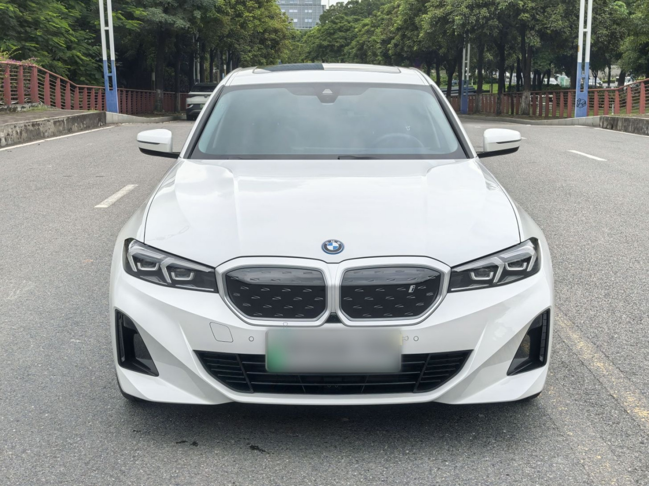 i3 2022 eDrive 35 L photo 2